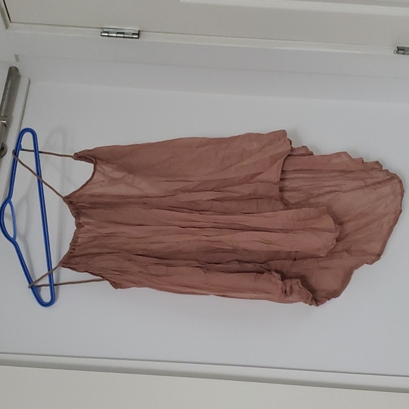 Swimsuit cover - Picture 1 of 4